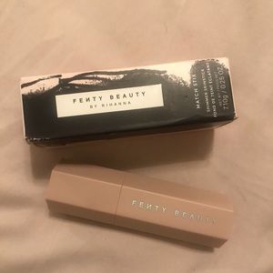 Fenty Beauty highlighting Stick in Starstruck